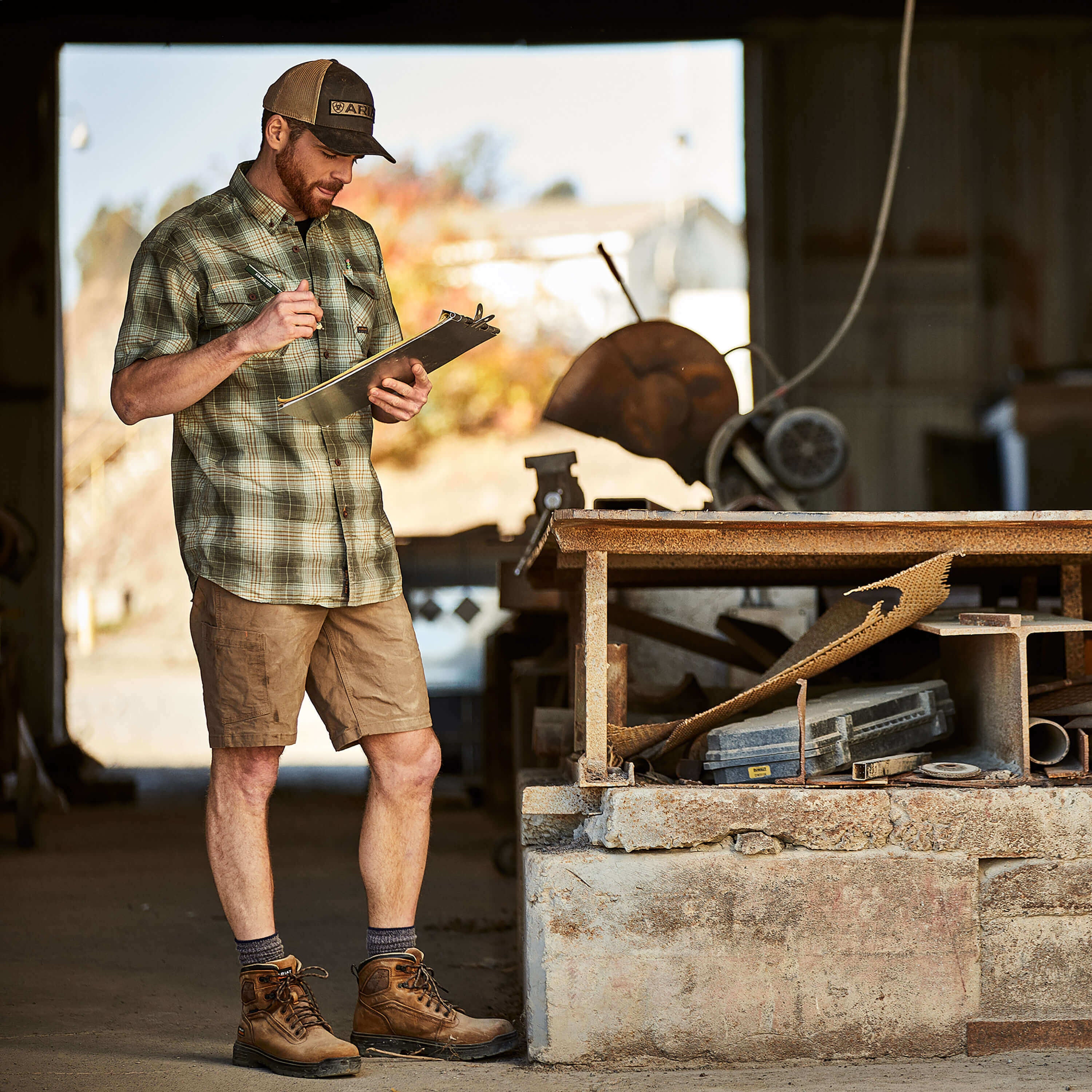 Ariat Rebar DuraStretch Made Tough 10" Short Men