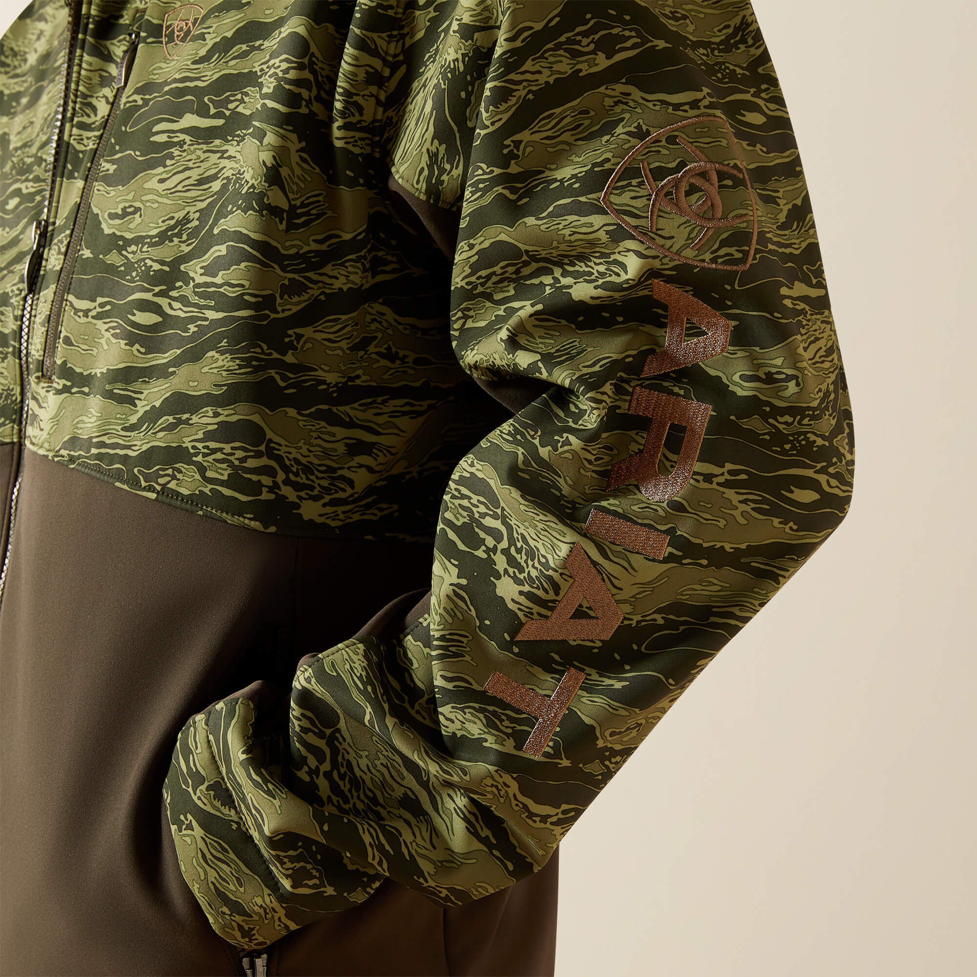 Ariat Logo Softshell Jacket Men