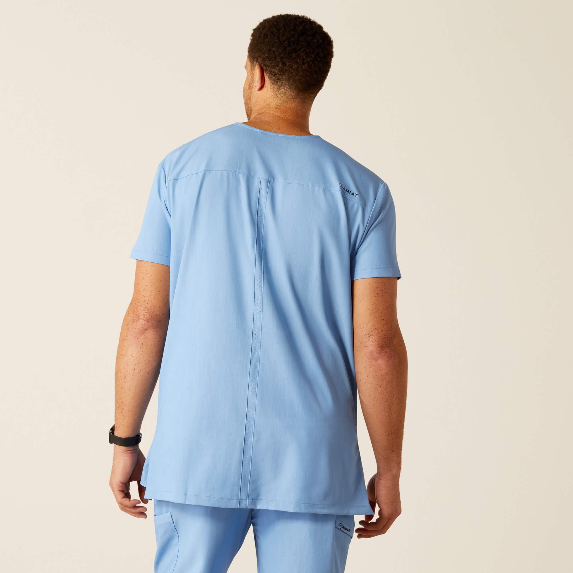 Ariat Derham 6 Pocket Scrub Top Men