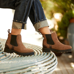 Ariat Wexford Lug Waterproof Chelsea Boot Women