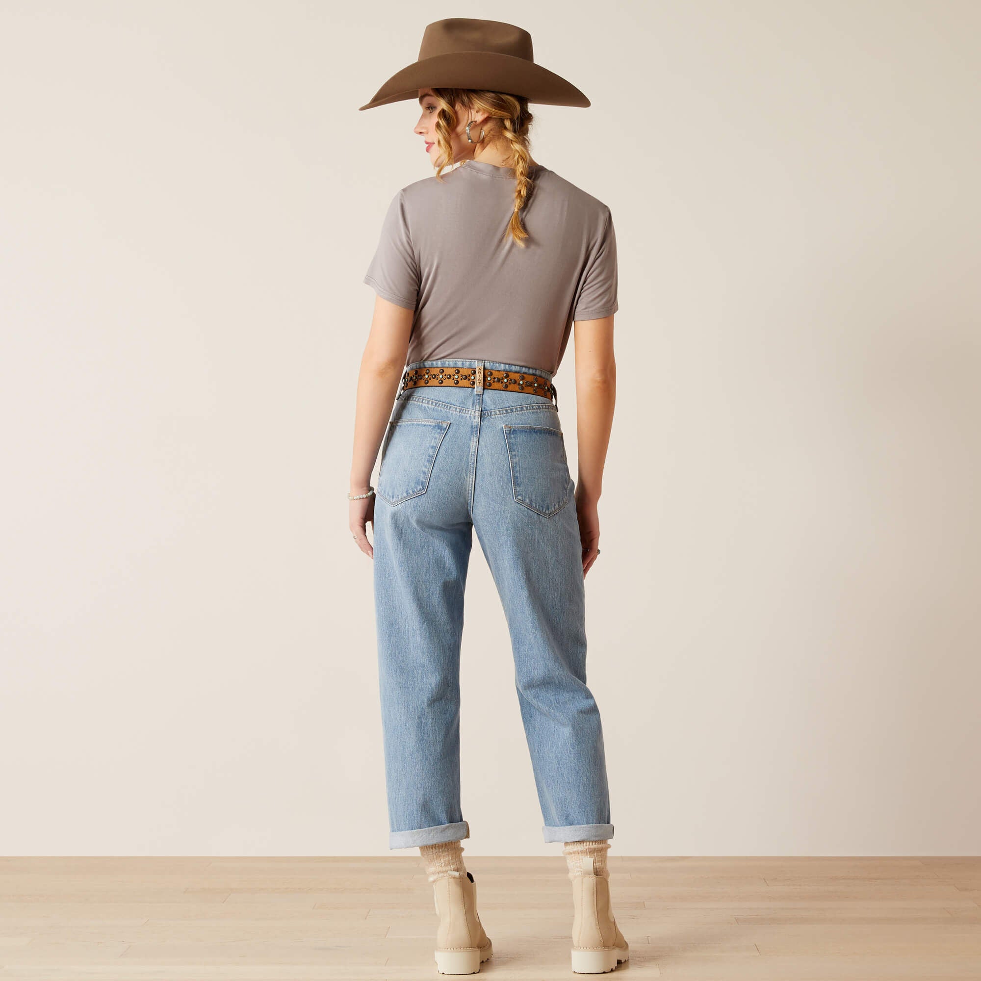 Ariat Ultra High Rise Tomboy Straight Leg Jeans Women|Trends