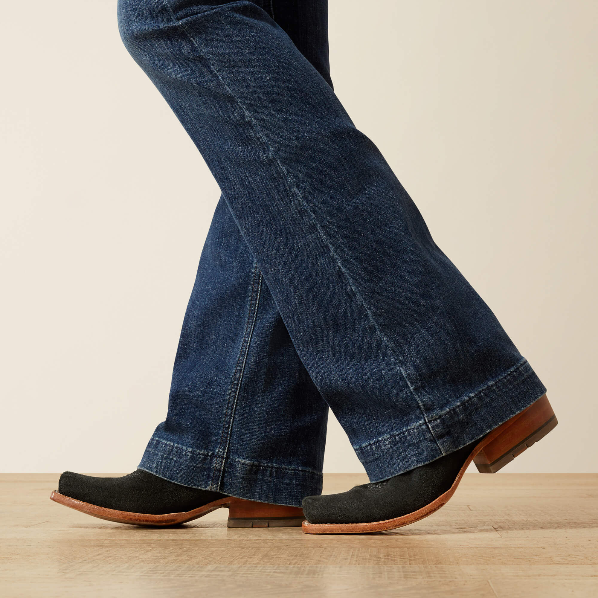 Ariat Perfect Rise Bessie Slim Trouser Jeans Women