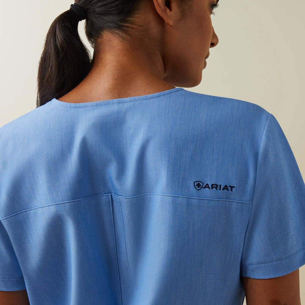 Ariat Clara 6 Pocket Scrub Top Women