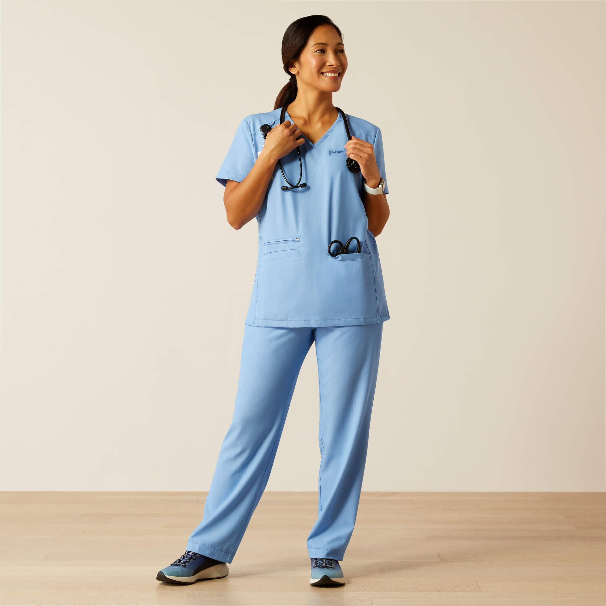 Ariat Clara 6 Pocket Scrub Top Women