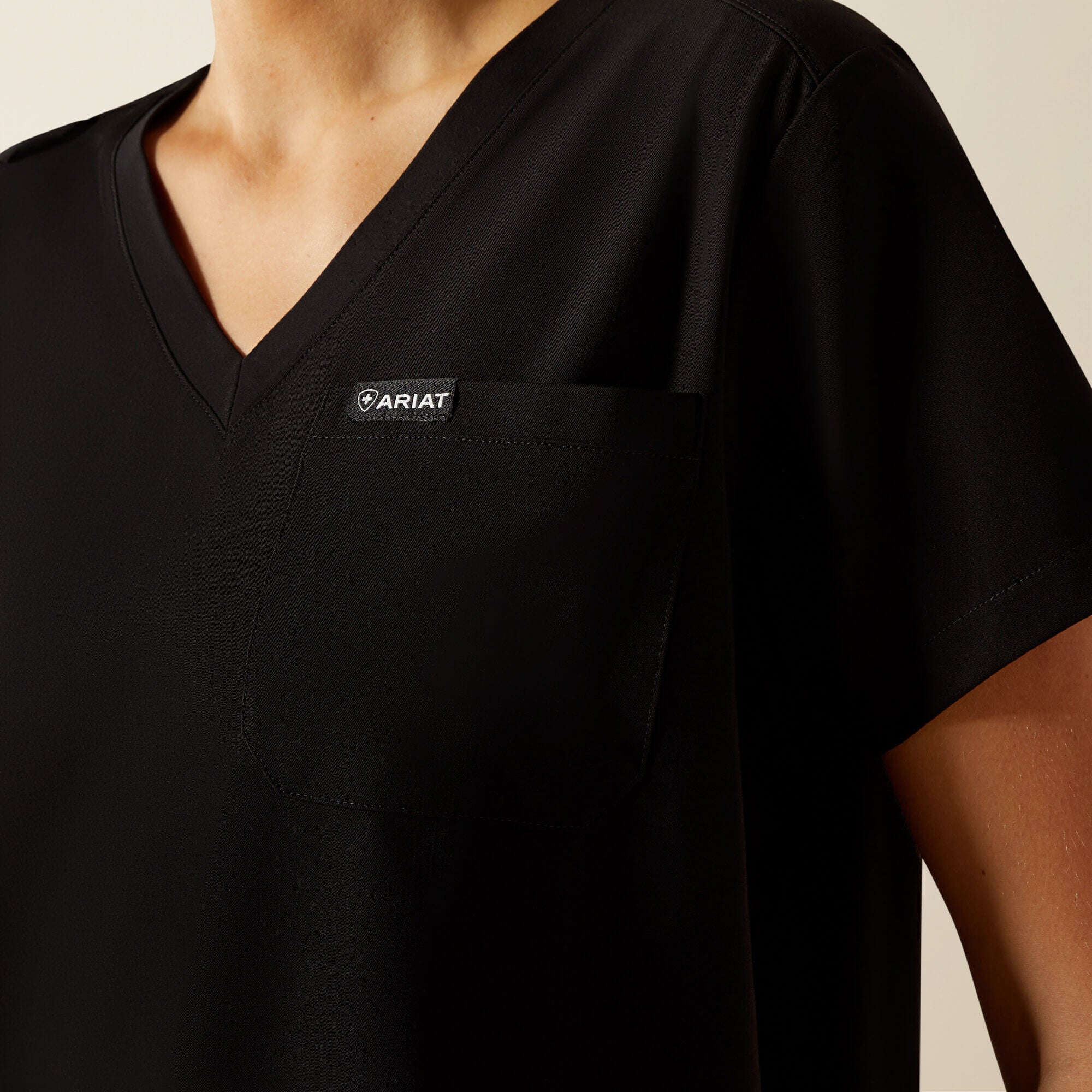 Ariat Beth Basic Scrub Top Women