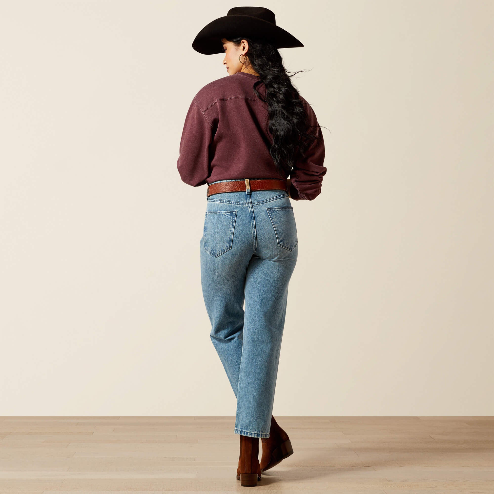 Ariat Ultra High Rise Cheyenne Yoke Tomboy Straight Leg Jean Trends